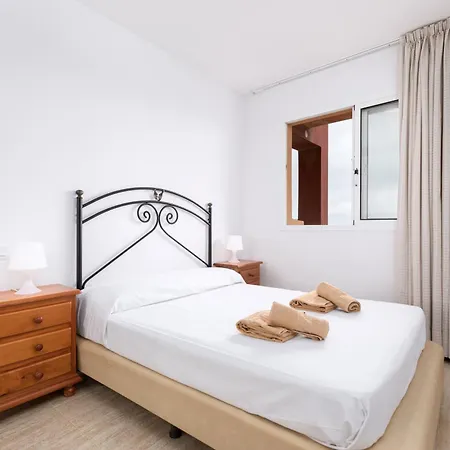 2br Apt Fuerteventura - Pool & Beach
